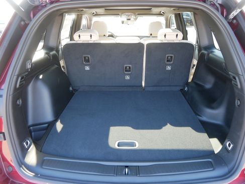 New 2025 Jeep Grand Cherokee Limited w/ Luxury Tech Group II image 3