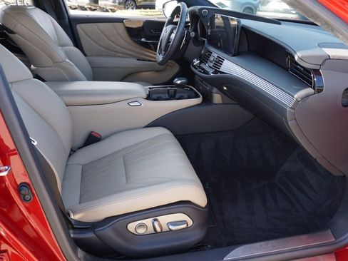 Used 2021 Lexus LS 500 image 14