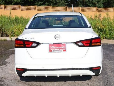 Used 2025 Nissan Altima 2.5 SV FWD image 6