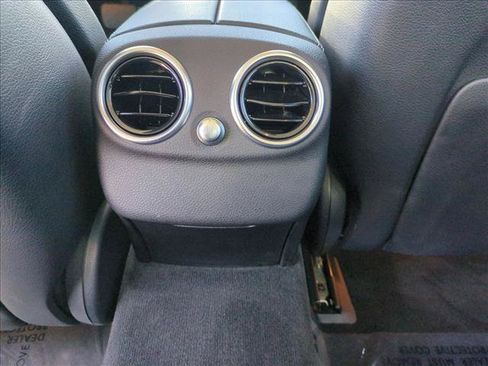 Used 2015 Mercedes-Benz C 300 4MATIC Sedan image 16