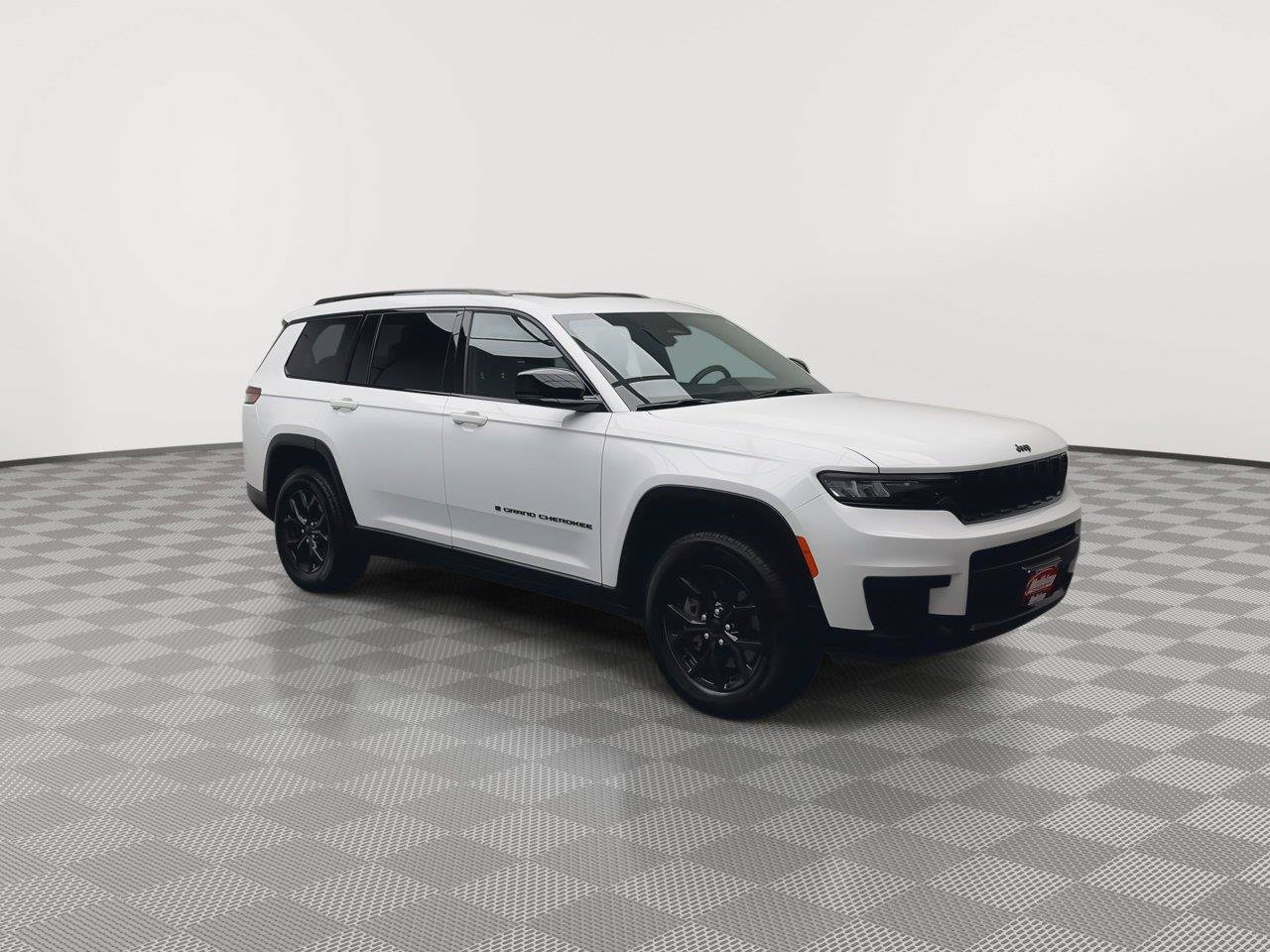 Used 2025 Jeep Grand Cherokee L Altitude AWD/4WD image 35