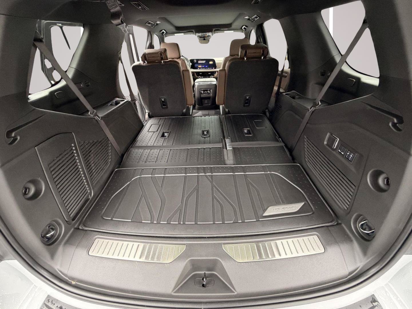 New 2027 Chevrolet Tahoe High Country AWD/4WD image 10