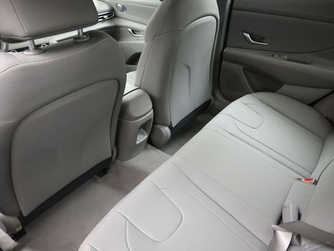 New 2025 Hyundai Elantra Sport image 18