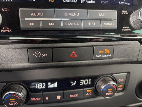Used 2024 Nissan Frontier SL AWD/4WD image 25