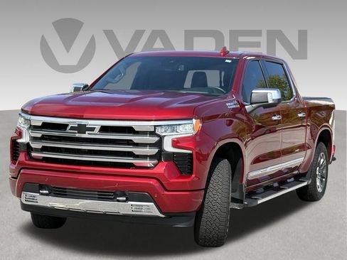 Used 2026 Chevrolet Silverado 1500 High Country w/ Z71 Off-Road Package AWD/4WD image 1