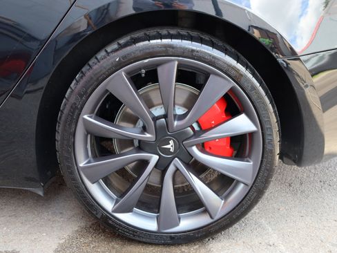 Used 2020 Tesla Model 3 Performance image 19