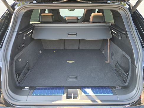Certified 2026 Porsche Cayenne Electric AWD/4WD image 20