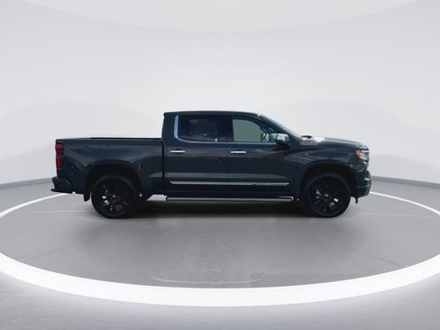 New 2026 Chevrolet Silverado 1500 High Country w/ High Country Premium Package AWD/4WD image 9