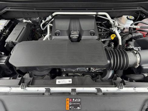 New 2025 Chevrolet Colorado Z71 image 36