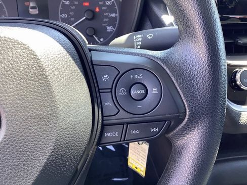 Used 2023 Toyota Corolla LE image 12