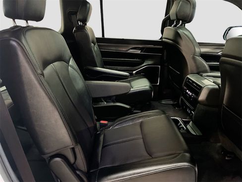 Used 2022 Jeep Wagoneer Series II image 30