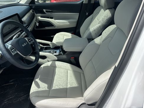 New 2025 Kia Telluride EX w/ EX Captain's Chair Package image 18