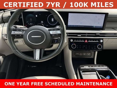 Used 2025 Hyundai Tucson Limited FWD image 18