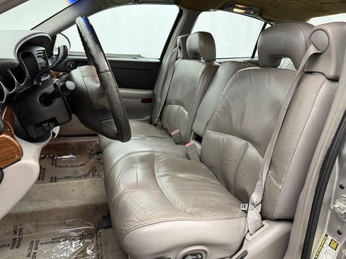 Used 2005 Buick Le Sabre Custom w/ Leather and Sound Group image 7