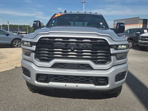Used 2026 RAM 2500 Big Horn AWD/4WD image 2