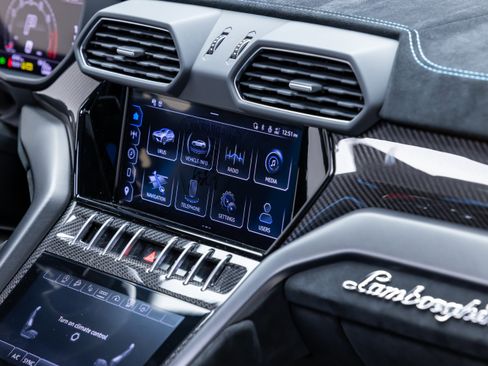 Used 2024 Lamborghini Urus Performante image 76