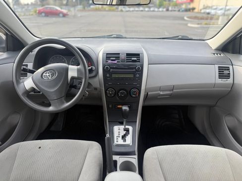 Used 2010 Toyota Corolla FWD image 14
