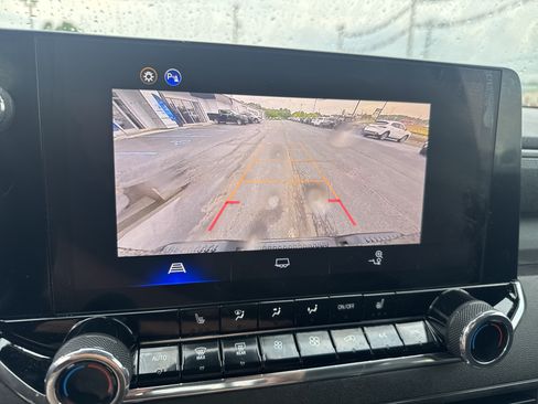 Used 2025 Chevrolet Colorado Trail Boss AWD/4WD image 26