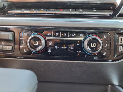 Certified 2024 Chevrolet Silverado 1500 High Country w/ Z71 Off-Road Package image 20