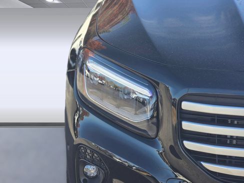 Certified 2026 Mercedes-Benz GLB 250 4MATIC image 19