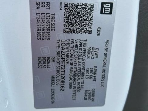 New 2026 Chevrolet Express 3500 LT w/ LT Preferred Equipment Group RWD image 32