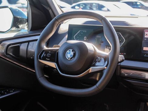 Used 2025 BMW X3 xDrive30i w/ Premium Package image 15