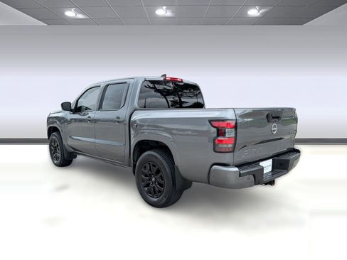 Used 2023 Nissan Frontier SV w/ Tow Package AWD/4WD image 3