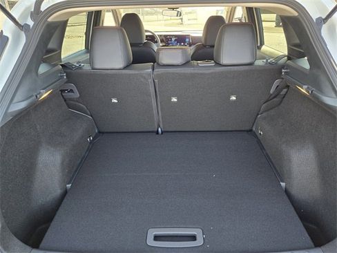 New 2026 Nissan Kicks SR image 10