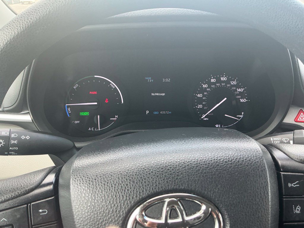 Used 2024 Toyota Sienna LE AWD/4WD image 13