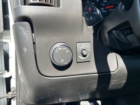 Used 2019 Chevrolet Express 2500 w/ Driver Convenience Package RWD image 20