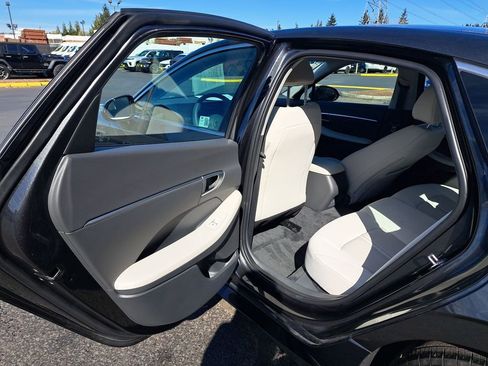 Used 2024 Hyundai Sonata SEL AWD/4WD image 12