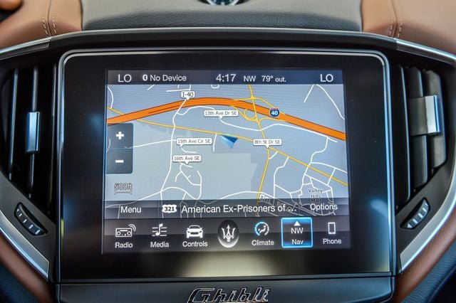Used 2018 Maserati Ghibli RWD image 24
