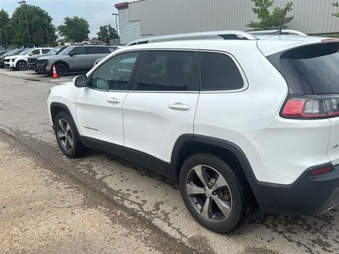 Used 2019 Jeep Cherokee Limited AWD/4WD image 6