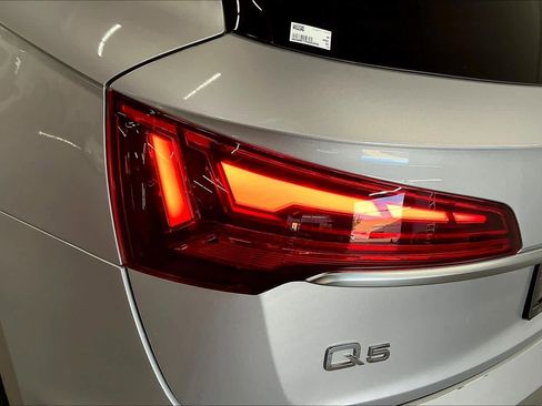 Used 2022 Audi Q5 2.0T Premium w/ Convenience Package image 31