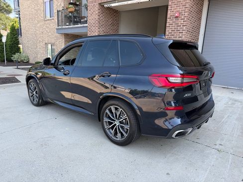 Used 2019 BMW X5 xDrive50i w/ M Sport Package AWD/4WD image 5