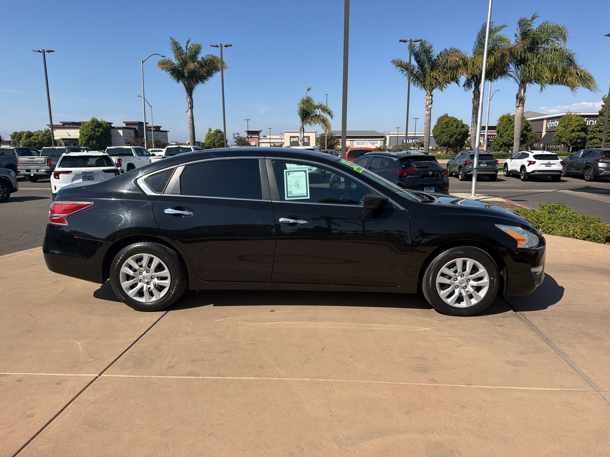 Used 2015 Nissan Altima 2.5 S w/ Power Driver Seat Package FWD image 4