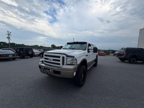 Used 2005 Ford Excursion Eddie Bauer AWD/4WD image 22