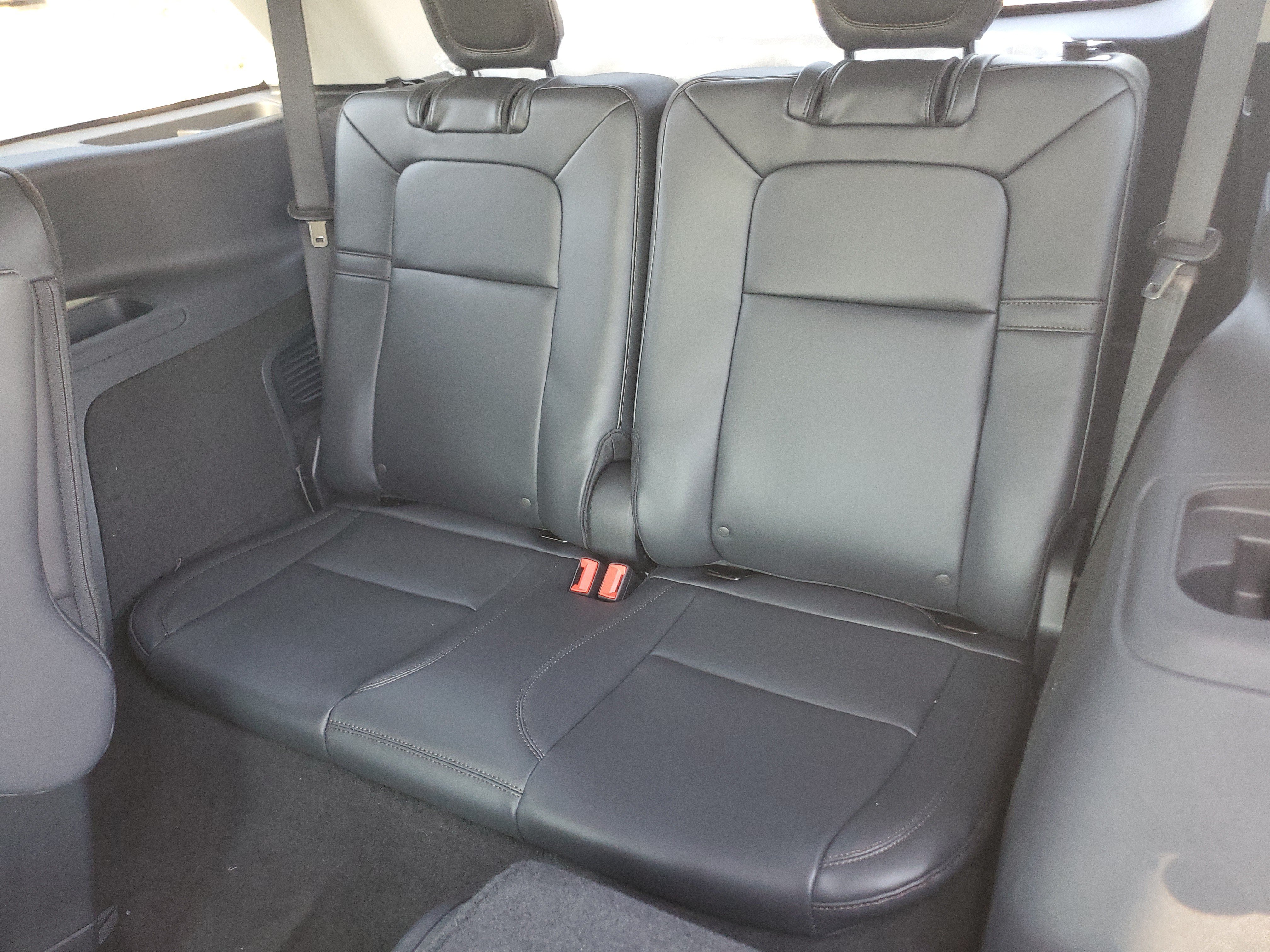New 2027 Lincoln Aviator AWD image 28