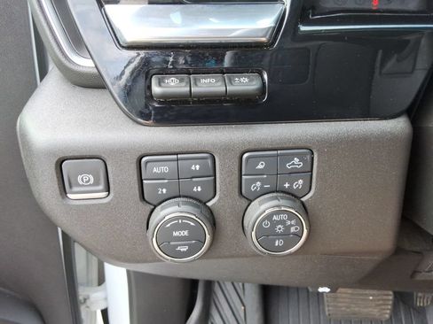Certified 2025 Chevrolet Silverado 2500 LTZ w/ LTZ Plus Package AWD/4WD image 38