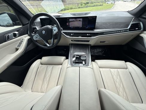 Used 2023 BMW X7 xDrive40i w/ Premium Package AWD/4WD image 19