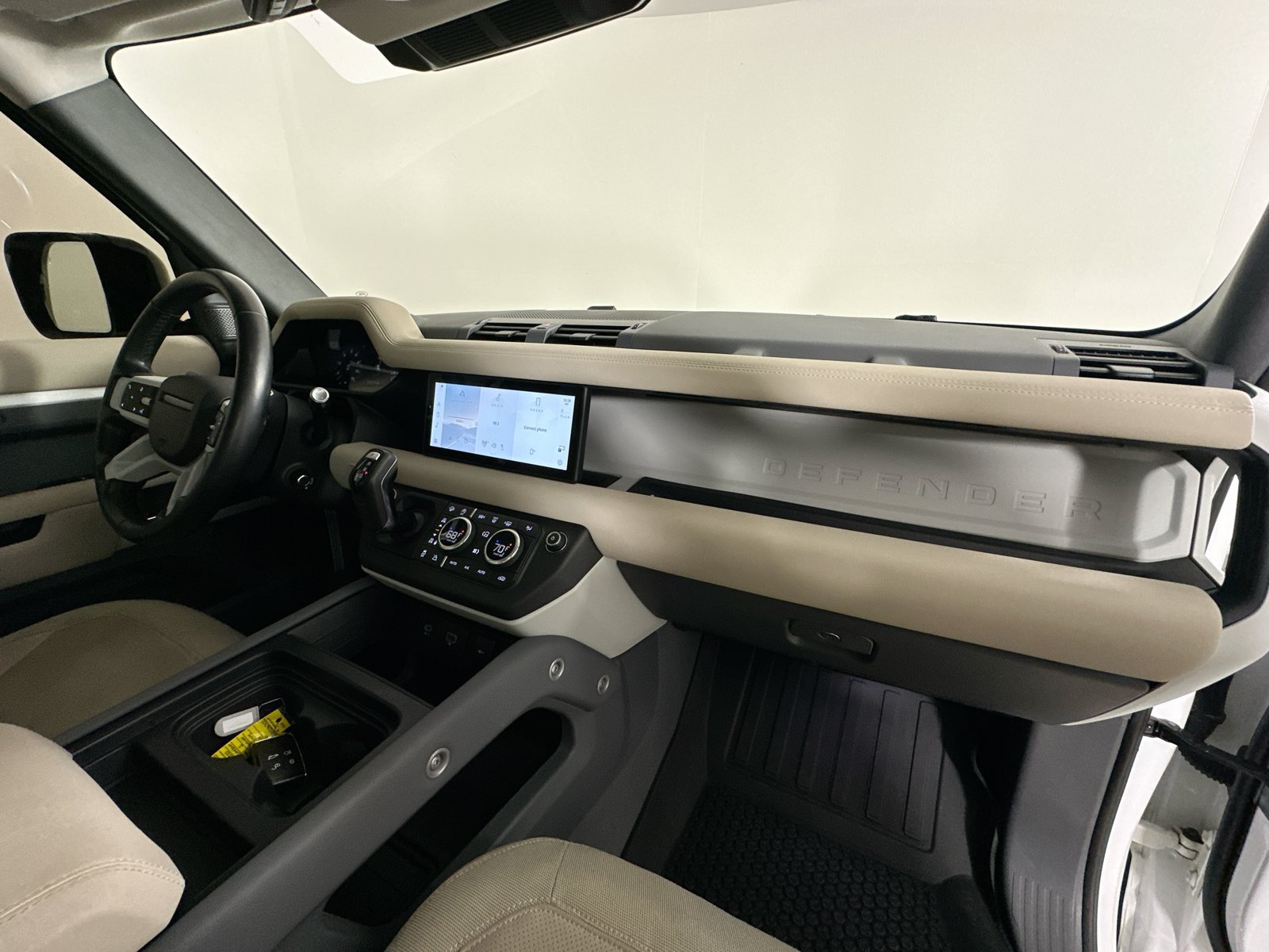 Used 2020 Land Rover Defender 110 SE AWD/4WD image 44