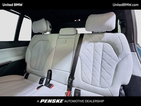 Used 2026 BMW X7 xDrive40i AWD/4WD image 13