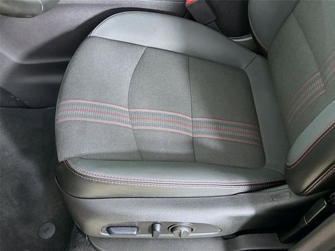 Used 2024 Chevrolet Equinox RS AWD/4WD image 19
