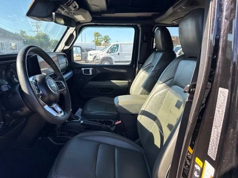 Used 2024 Jeep Wrangler High Altitude AWD/4WD image 9