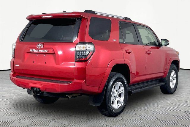 Used 2022 Toyota 4Runner SR5 Premium AWD/4WD image 5