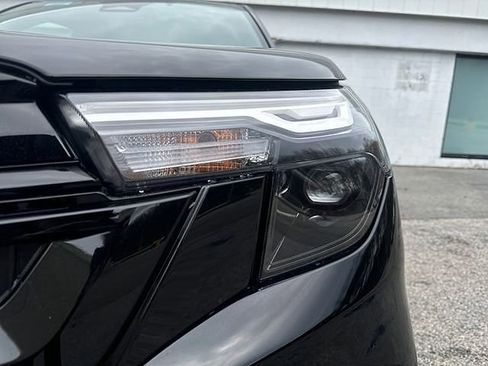 Used 2025 Subaru Forester Sport w/ Popular Package #2 image 7