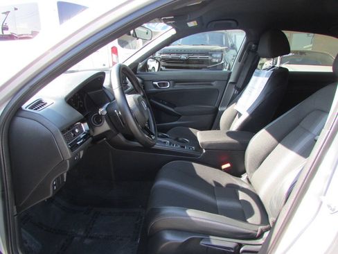 Used 2023 Honda Civic Sport image 11