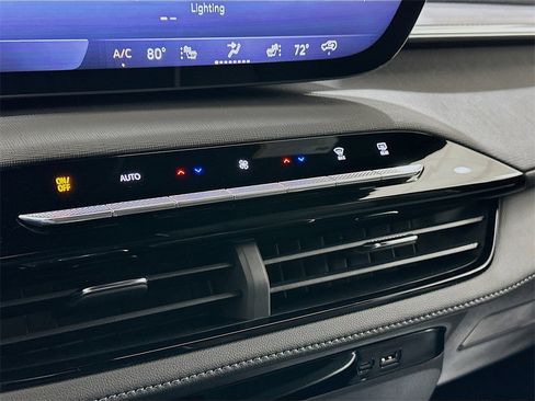 Used 2026 Buick Enclave Sport Touring w/ Power Package image 16