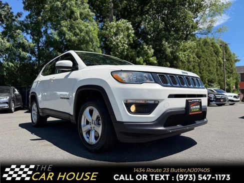 Used 2020 Jeep Compass Latitude w/ Cold Weather Group AWD/4WD image 6