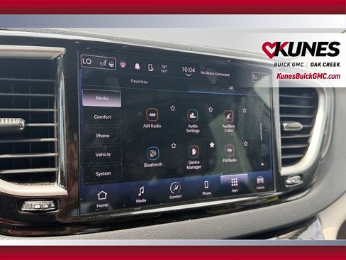 Used 2023 Chrysler Pacifica Touring-L FWD image 28